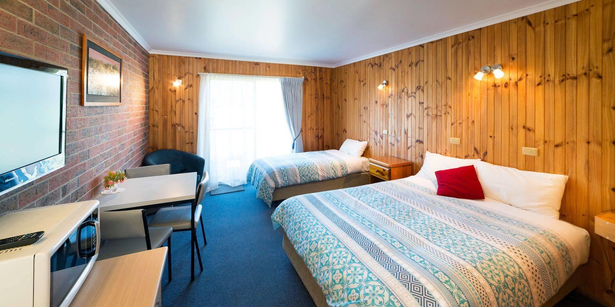 Kookaburra Motor Lodge Холс Гап Екстериор снимка